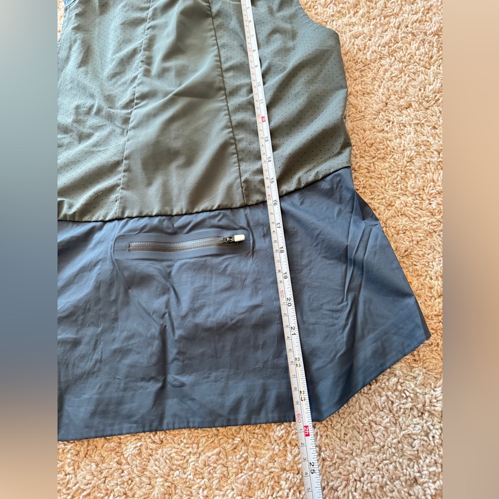 On Cloud On Running Weather Performance Vest Wome… - image 10